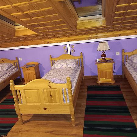 Стаи За Гости Дончо Войвода Koprivshtitsa Exterior foto