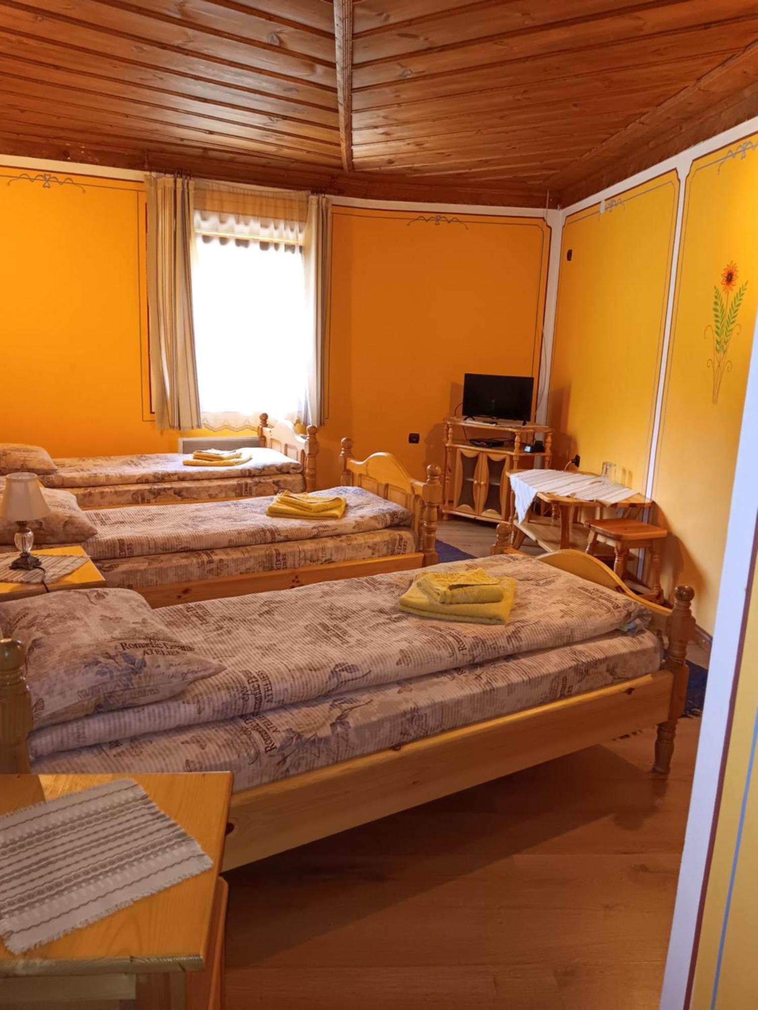 Стаи За Гости Дончо Войвода Koprivshtitsa Exterior foto